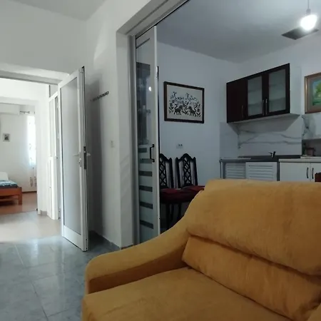 Lili's House *