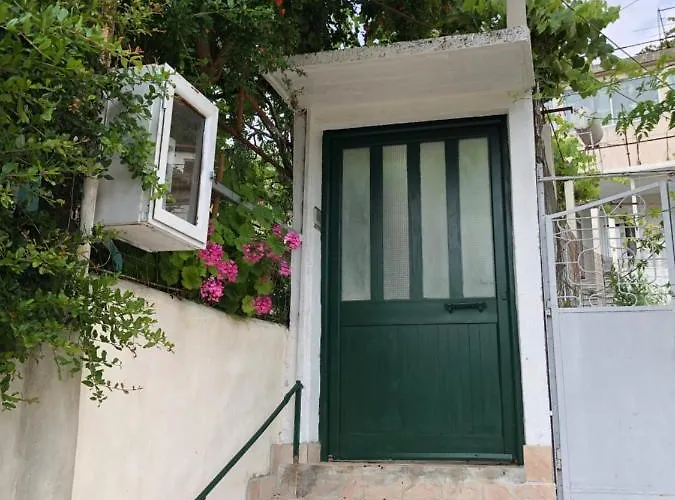 別荘 Lili's House