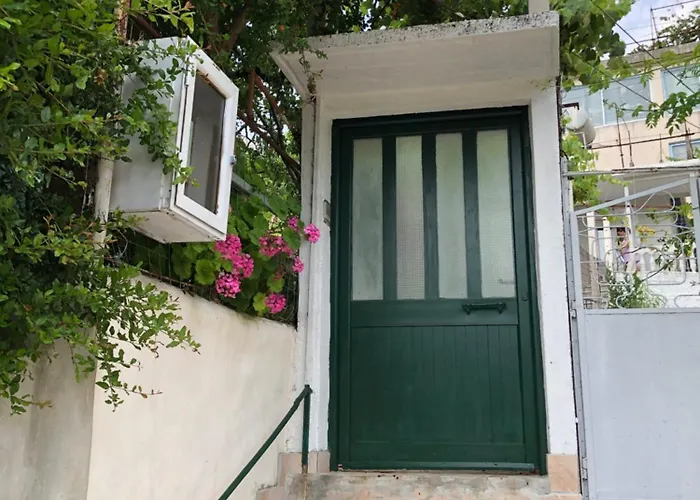 別荘 Lili's House