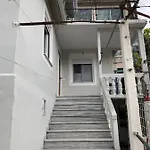 Дом отдыха Lili's House