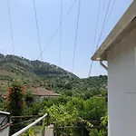 Lili's House Delvine