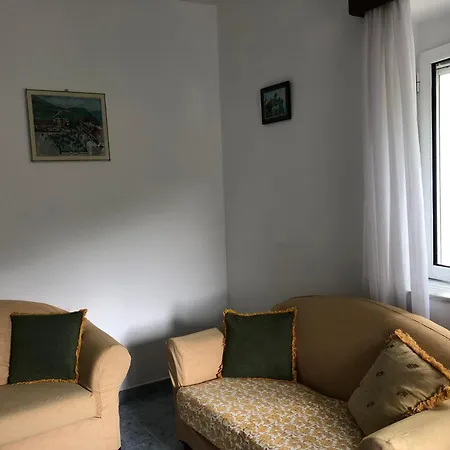 Lili's House