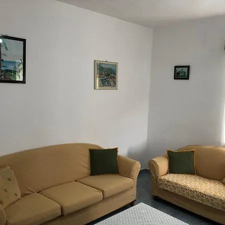 Lili's House *