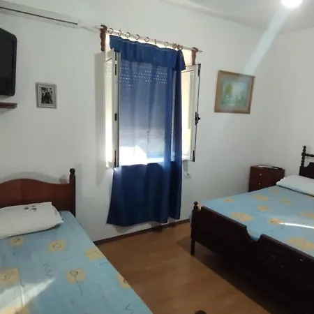 Lili's House Delvine