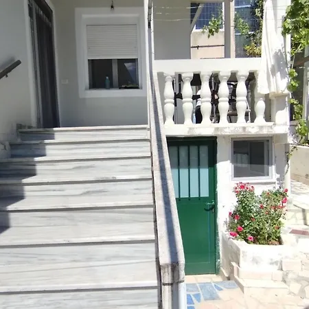 Lili's House *